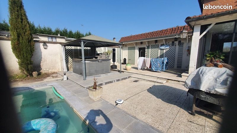 Maison 5 pièces 166 m² · à Montmacq · 166 m² · 515 000 €