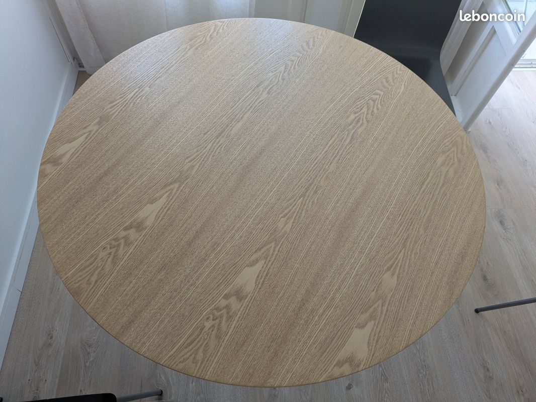 Table de Salon (image 2)