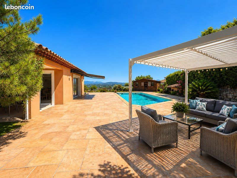 Maison 8 pièces 220 m² · à Fréjus · 220 m² · 1 195 000 €