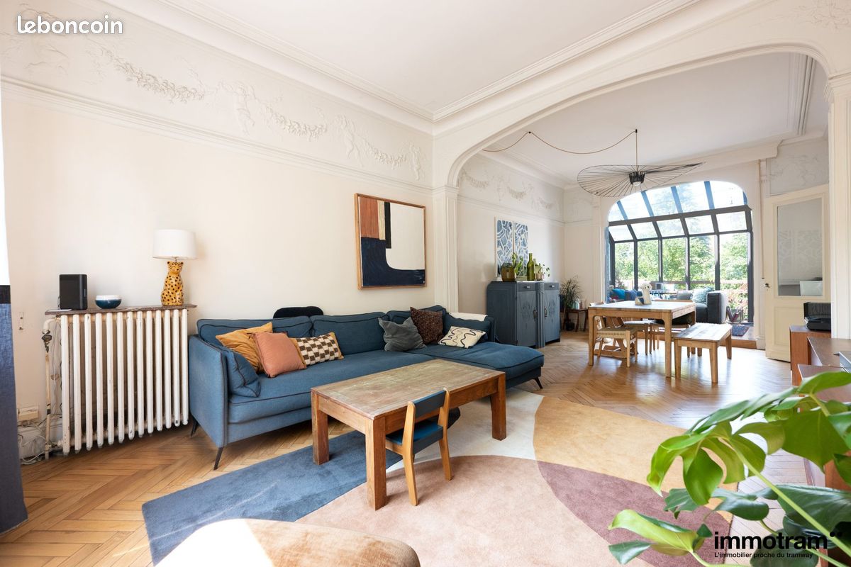 Maison 5 pièces 177 m² · à Tourcoing · 177 m² · 439 000 €
