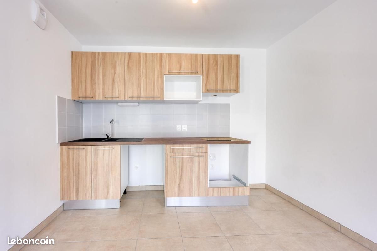 Appartement a louer aubagne - 3 pièce(s) - 69 m2 - Surfyn