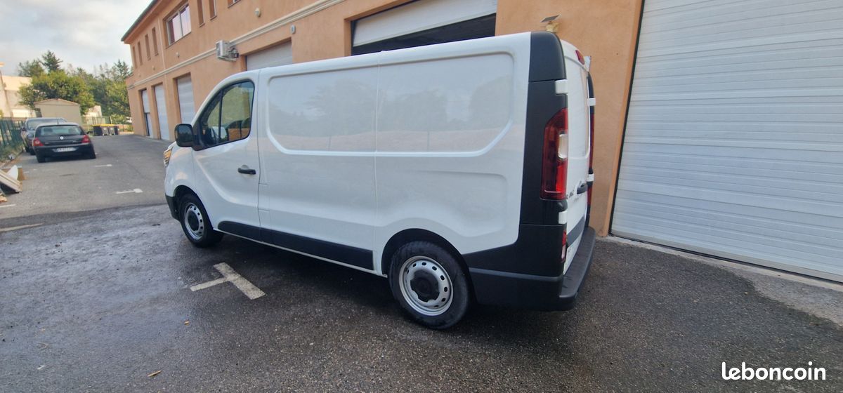 Renault Trafic Fourgon L1H1 Bluedci 130 (image 2)