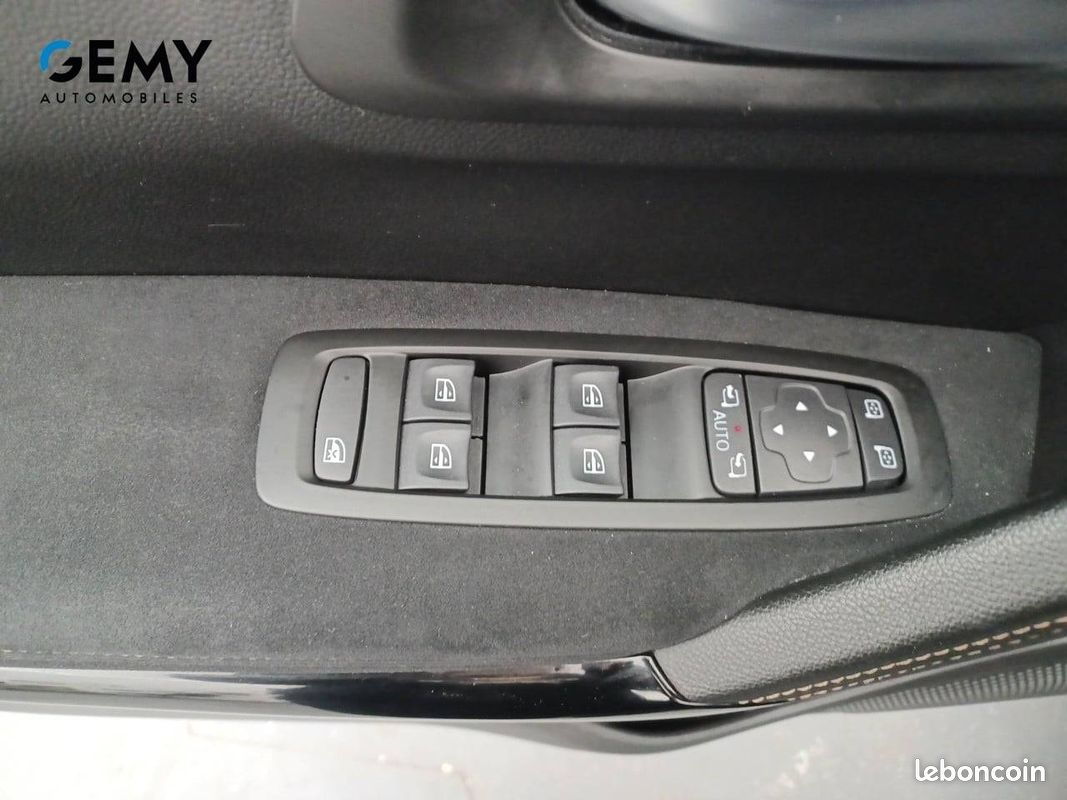 RENAULT Kadjar TCe 160 FAP EDC Black Edition (image 12)