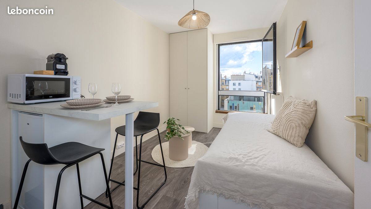 Appartement 1 pièce 14 m² · à Paris 15ème · 14,3 m² · 1 350 €/mois