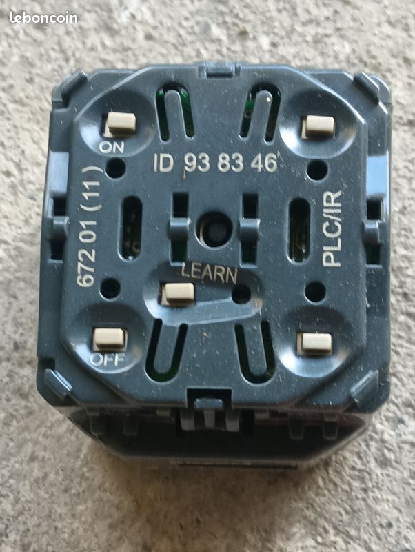 LEGRAND 067253 Interrupteur centralisé de volets émetteur CPL récepteur
