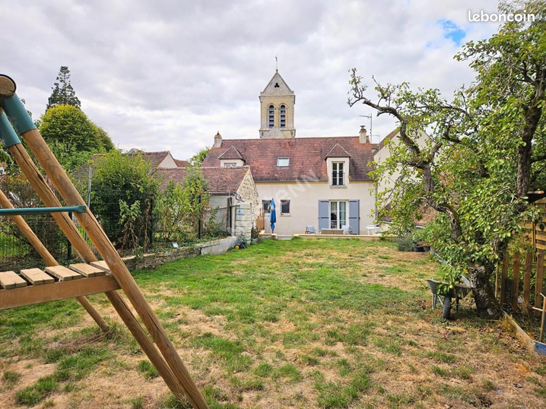 Maison 7 pièces 119 m² · à Bréançon · 119 m² · 399 000 €