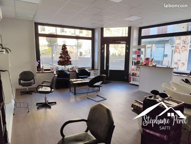 Immeuble 157 m² NEUVIC