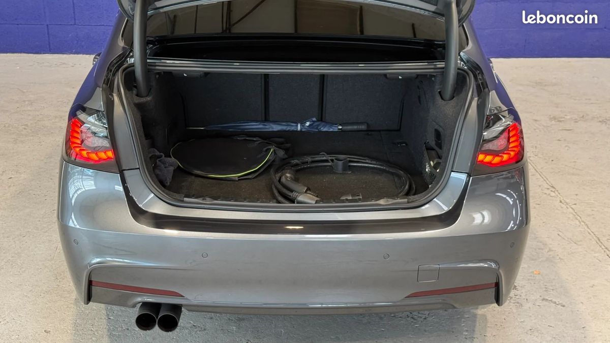 BMW Série 330e 252ch M Sport - Stage 2 - Éthanol - Suivi complet - Caméras 360 - Toit ouvrant - Harman Kardon - Apple CarPlay - Affichage tête haute - 390 ch (image 19)
