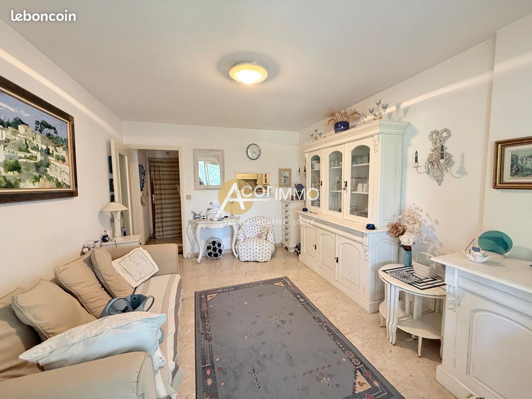 Appartement 2 pièces 50 m² · à Sanary-sur-Mer · 50 m² · 340 000 €