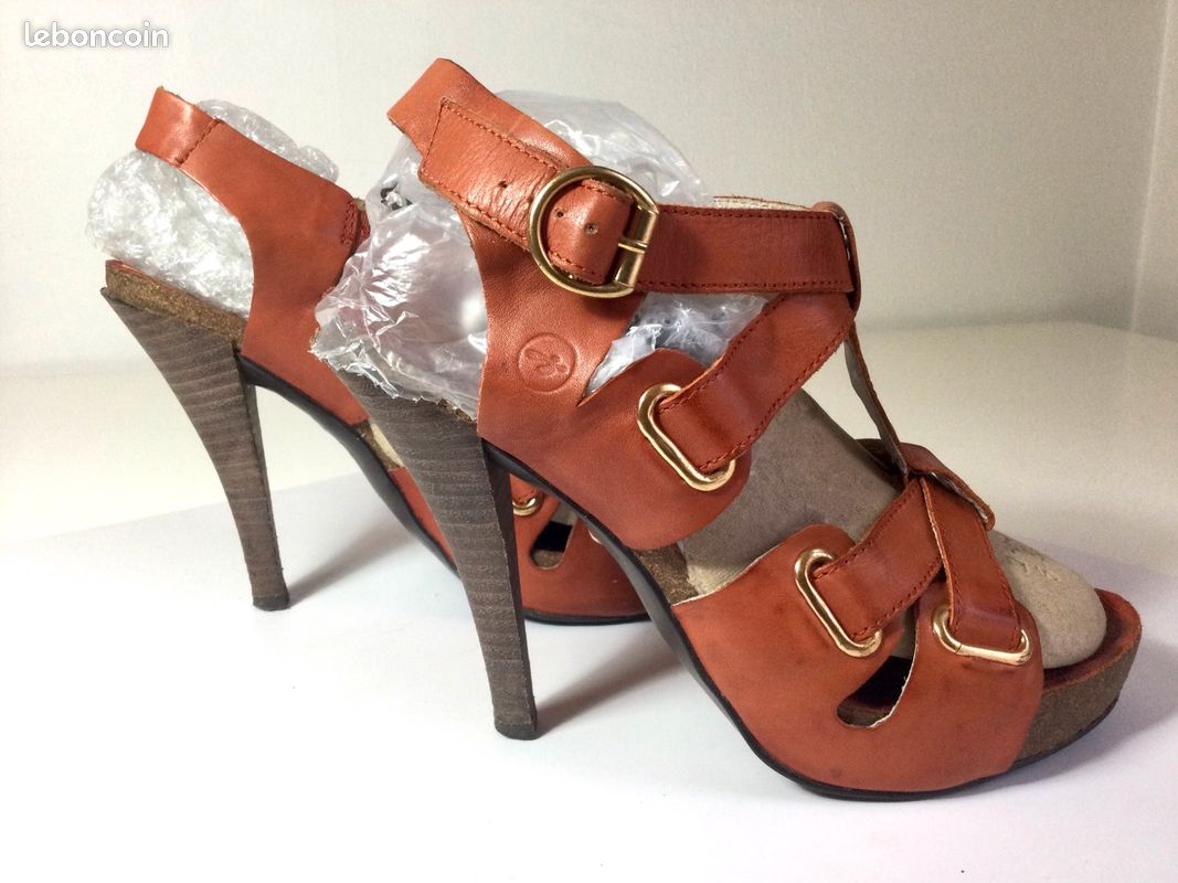 Chaussures ouvertes à talon (image 2)