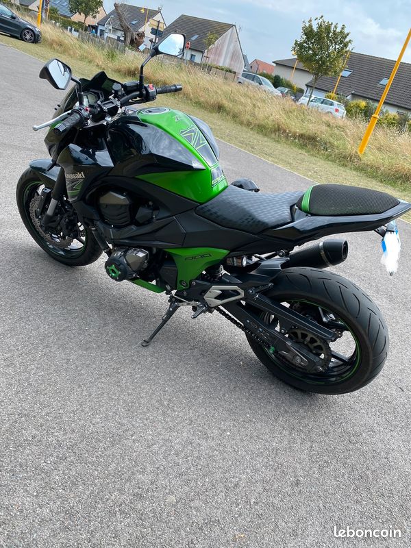 Z800 kawasaki - Motos