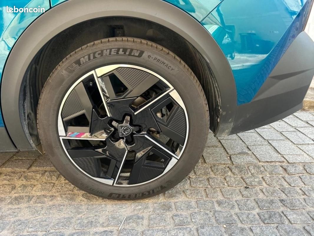 Peugeot 408 1.2 PURETECH 130 GT EAT BVA START-STOP (image 45)