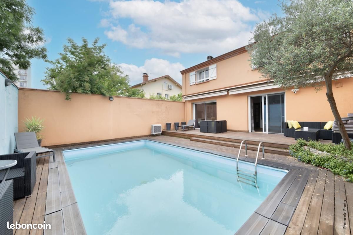 Maison 5 pièces 130 m² · à Toulouse · 130 m² · 680 000 €