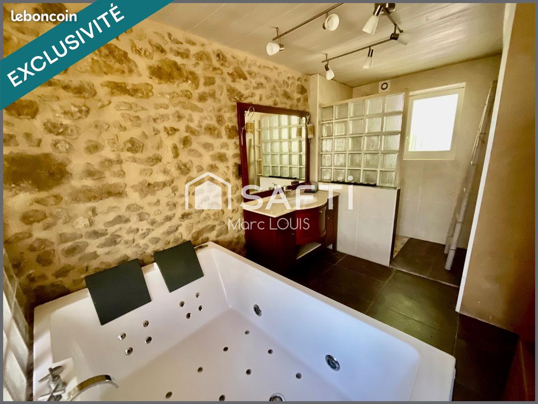 Propriété 10 pièces 284 m² (image 10)