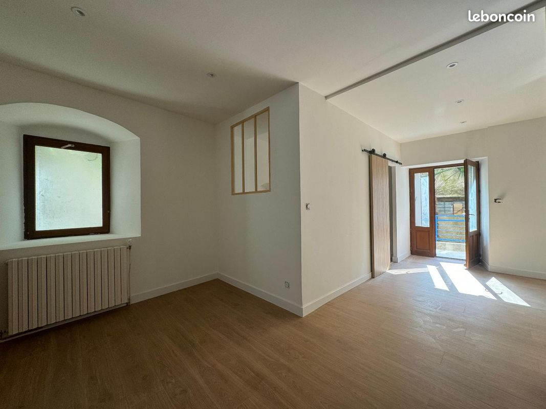 Appartement 1 pièce 63 m² · à Thouars · 63 m² · 460 €/mois