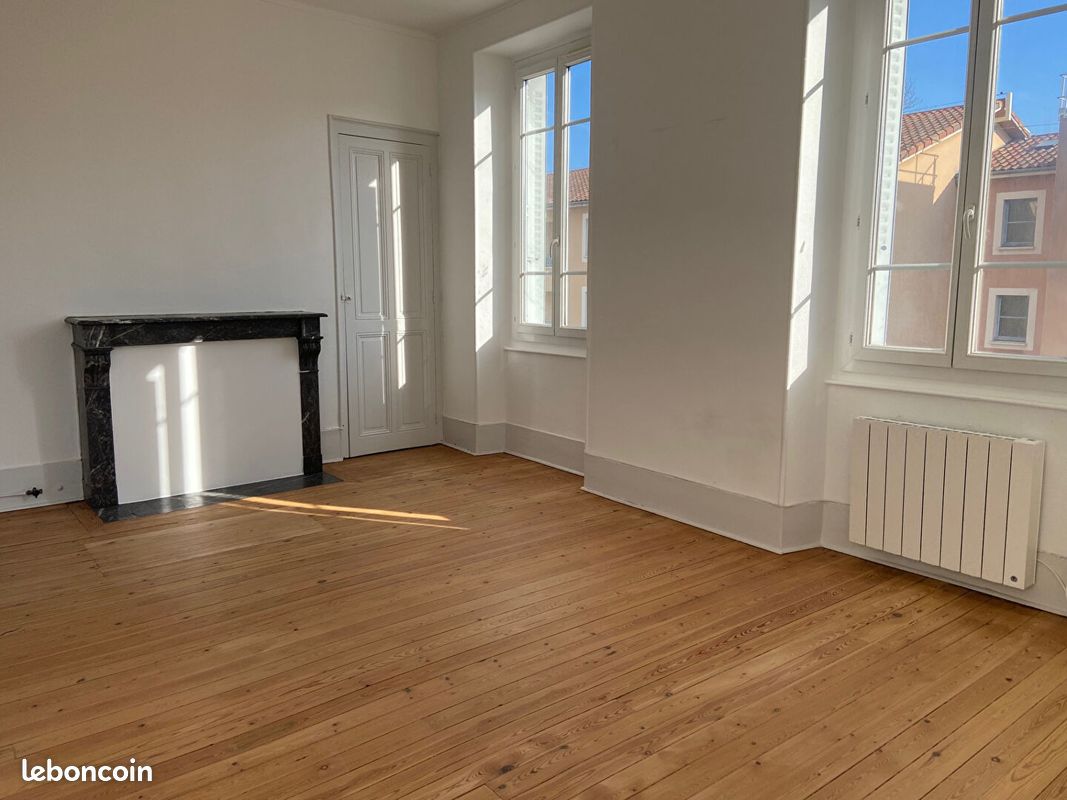 Appartement 2 pièces 49 m² · à Sainte-Colombe · 49 m² · 600 €