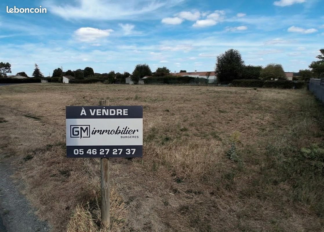 Terrain 1100 m² · à Val-du-Mignon · 1 100 m² · 32 000 €