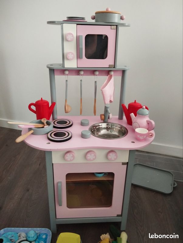 Cuisine enfant bois rose et grise - Jeux & Jouets
