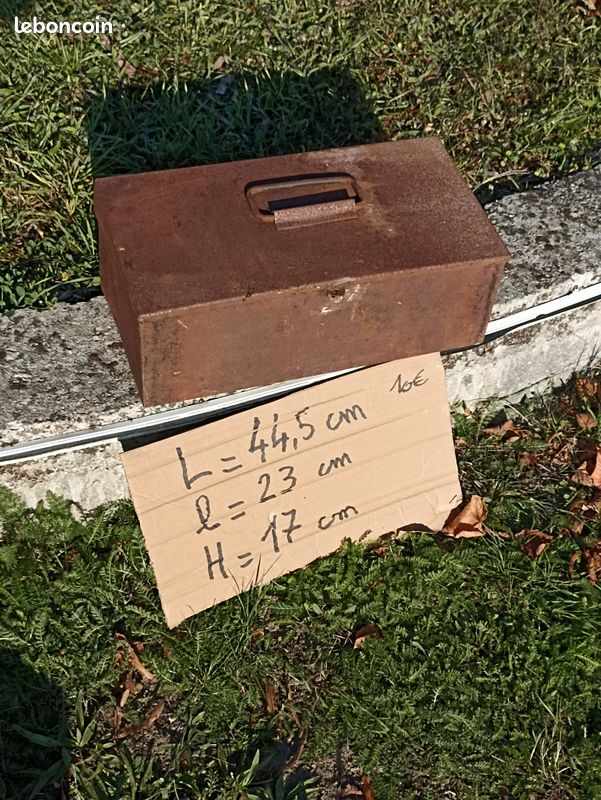 Boîte de rangement en ferraille (image 1)