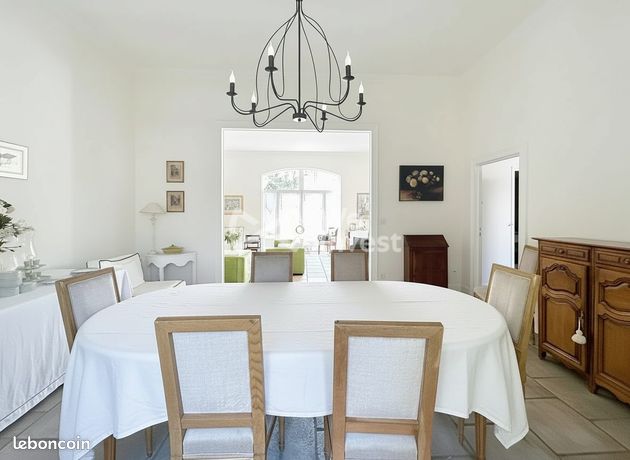 Propriété 11 pièces 278 m² — 5
