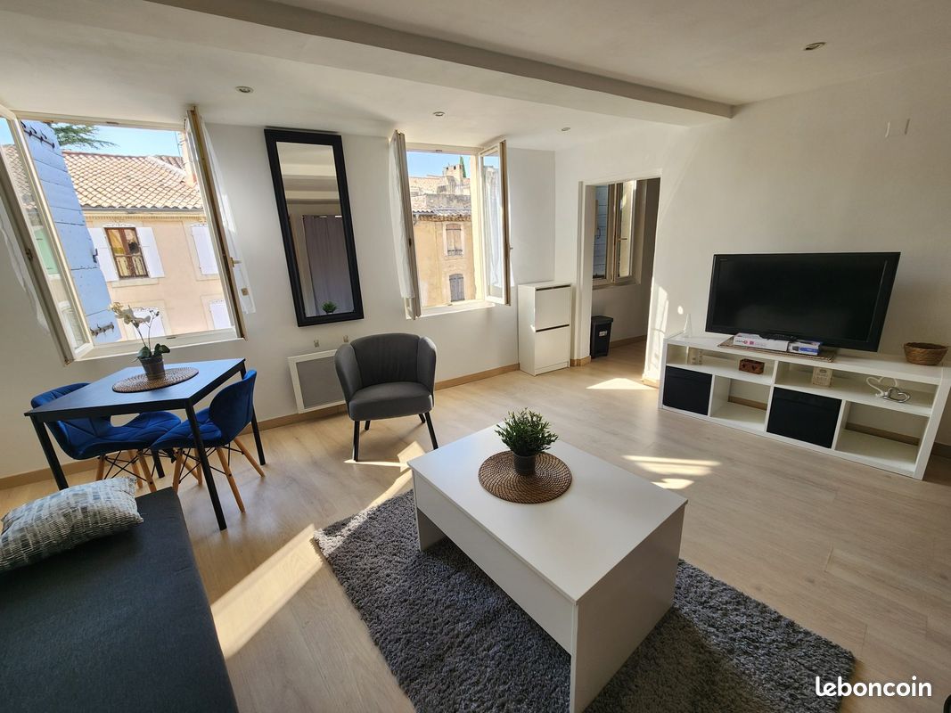 Appartement 1 pièce 28 m² · à Grans · 28 m² · 595 €