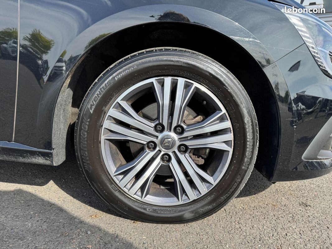 Renault MÉGANE IV ESTATE ESTATE 1.5 DCI 115 Evolution (image 25)