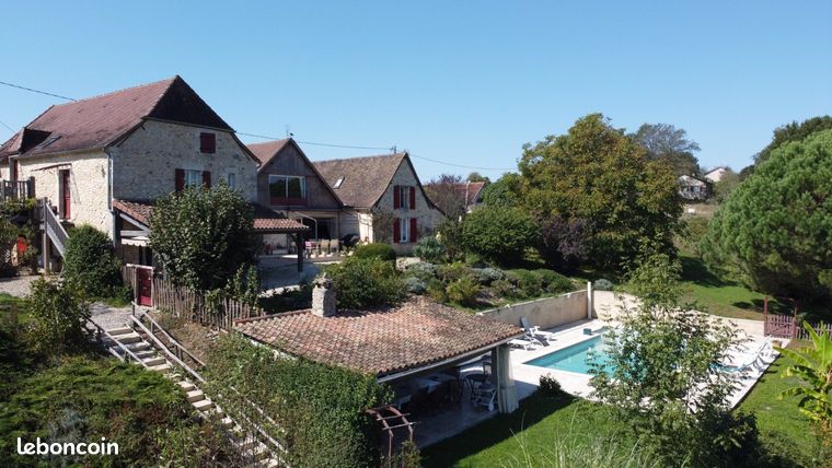 Propriété 16 pièces 330 m²