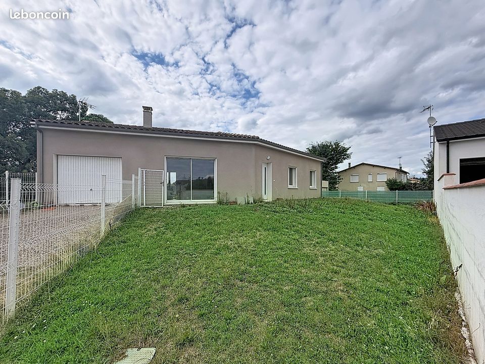 Maison 4 pièces 95 m² · à Boé · 95 m² · 950 €