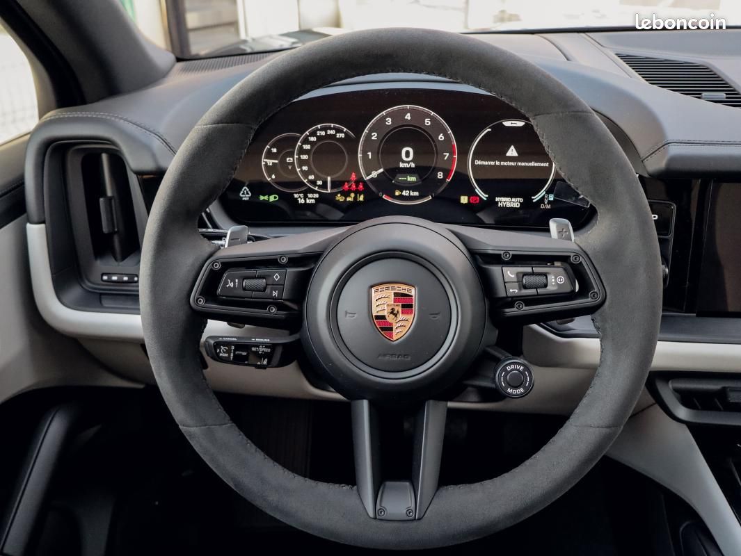 Porsche Cayenne E-Hybrid 3.0 V6 470 ch Black Edition (image 18)