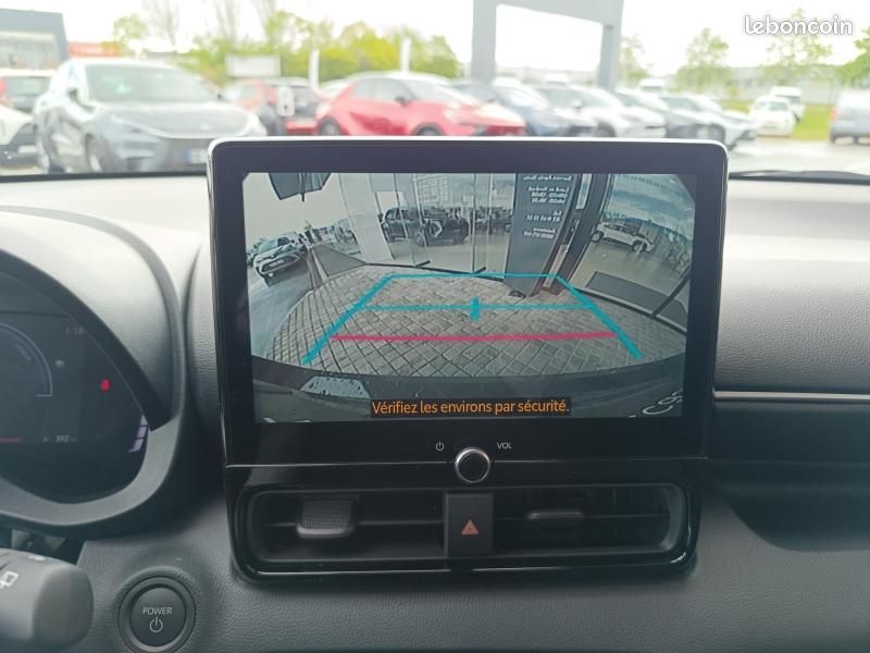 Toyota Yaris 116h Design 5p MY26 (image 18)