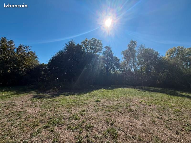 Terrain 869 m² · à Aussevielle · 98 280 €