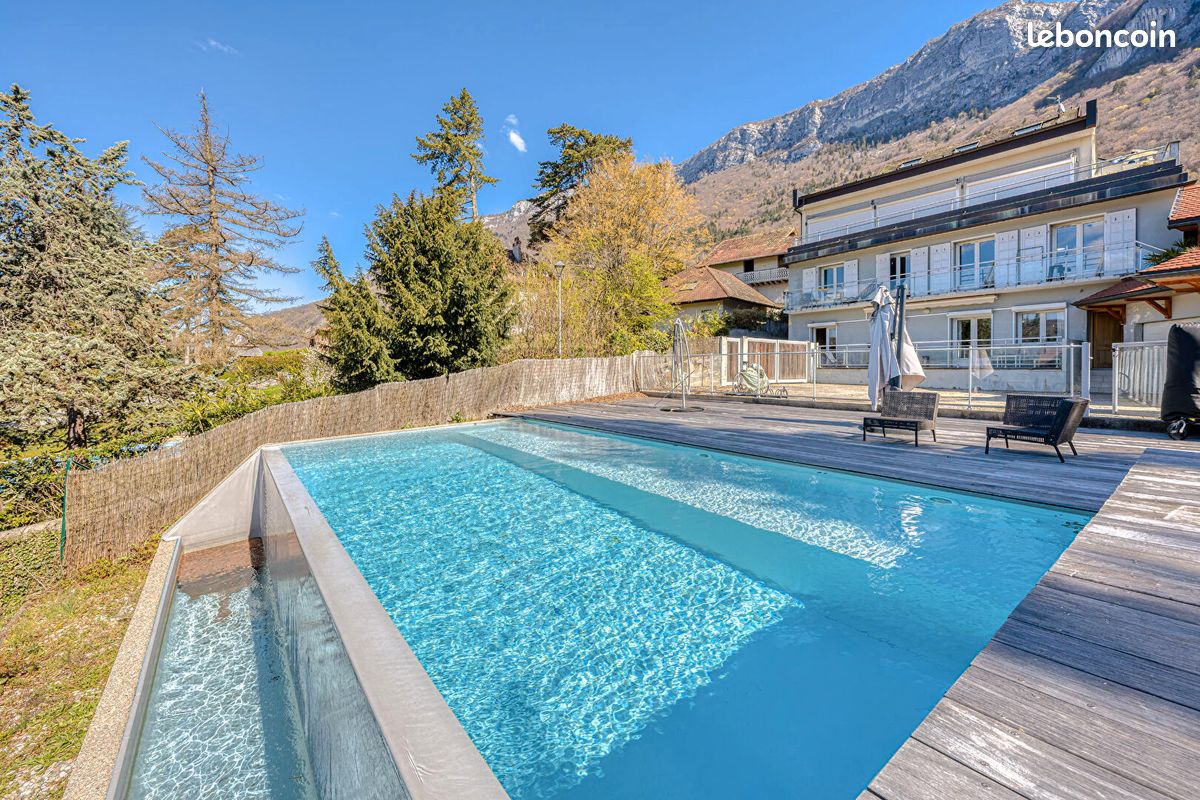 Appartement 3 pièces 81 m² · à Veyrier-du-Lac · 81 m² · 840 000 €