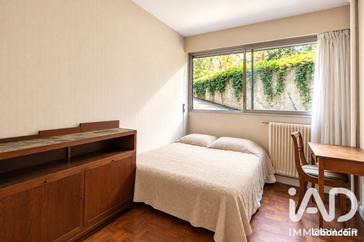 Appartement 1 pièce 12 m² · à L'Hay-les-Roses · 12 m² · 49 000 €