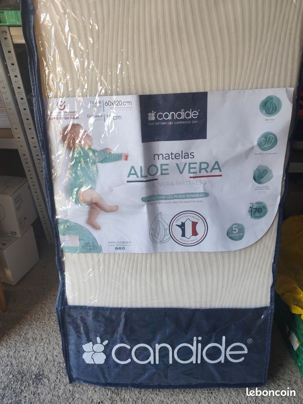 Matelas bébé et plan incliné (image 1)