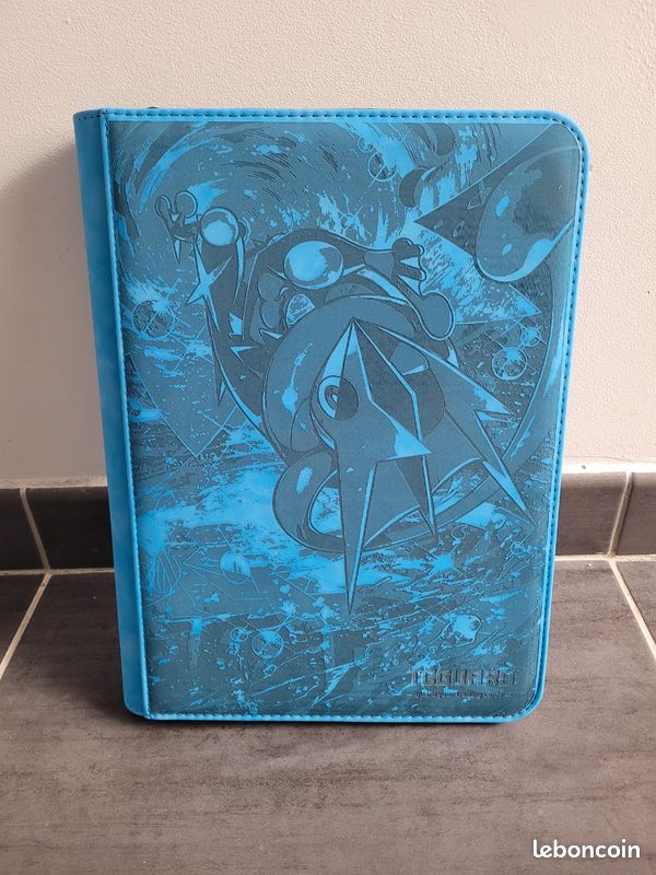 WITHYU Album da Collezione per Carte 16 Tasche, Capacità 1024 Carte - Portacarte Impermeabile Caricamento Laterale con Zip per TCG, Calcio & Collezioni, Portatile (Blu Indaco