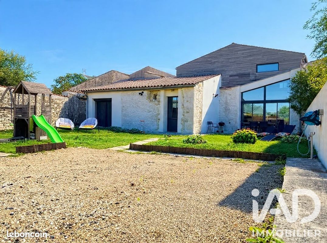Maison 5 pièces 145 m² · à Andilly · 145 m² · 349 500 €