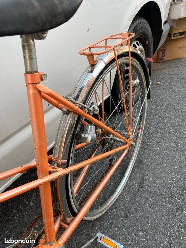 Insigne De Tête De Vélo Vintage - Cycles HELIUM - France - Émaillé