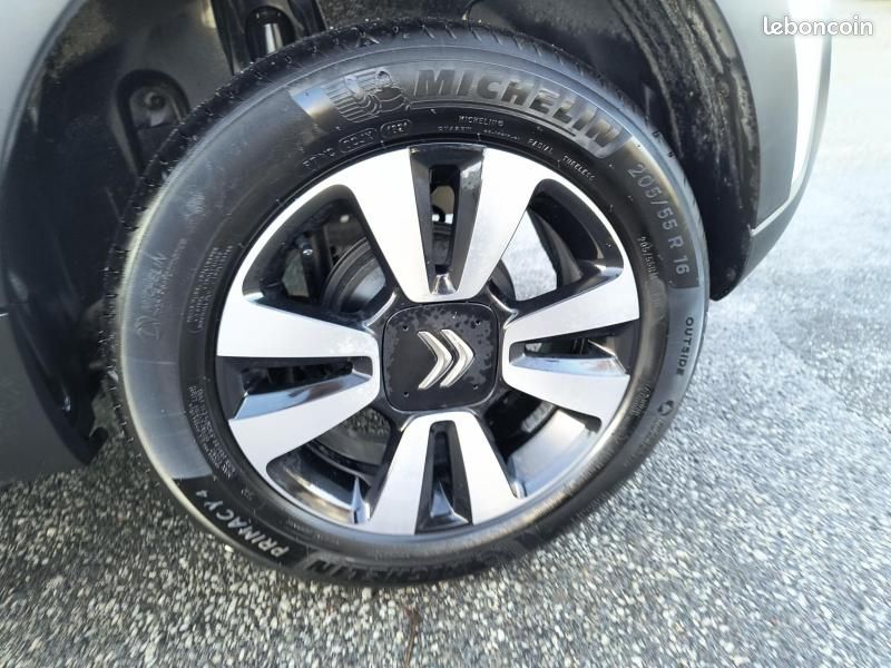 Citroen C3 1.2 PureTech 83ch S&S Shine (image 16)