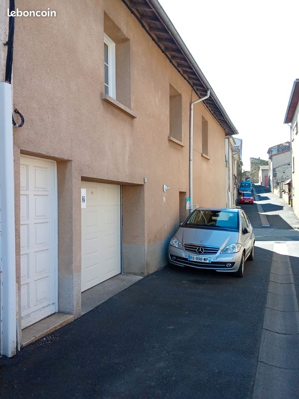 Maison 3 pièces 76 m² · à Beauregard-l'Évêque · 76 m² · 150 000 €