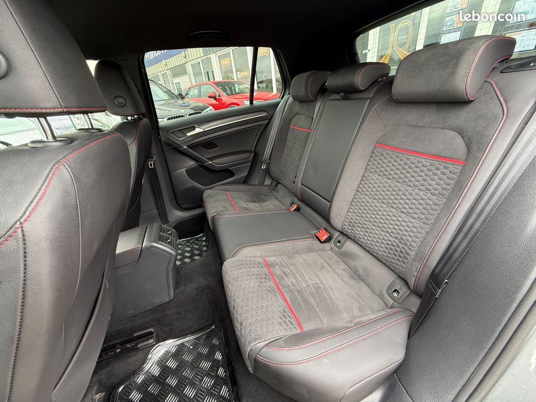 VOLKSWAGEN GOLF GTI 2.0 TSI EVO 245CH PERFORMANCE - CAMERA DE RECUL - REGULATEUR / LIMITEUR - SIEGES CHAUFFANTs (image 11)