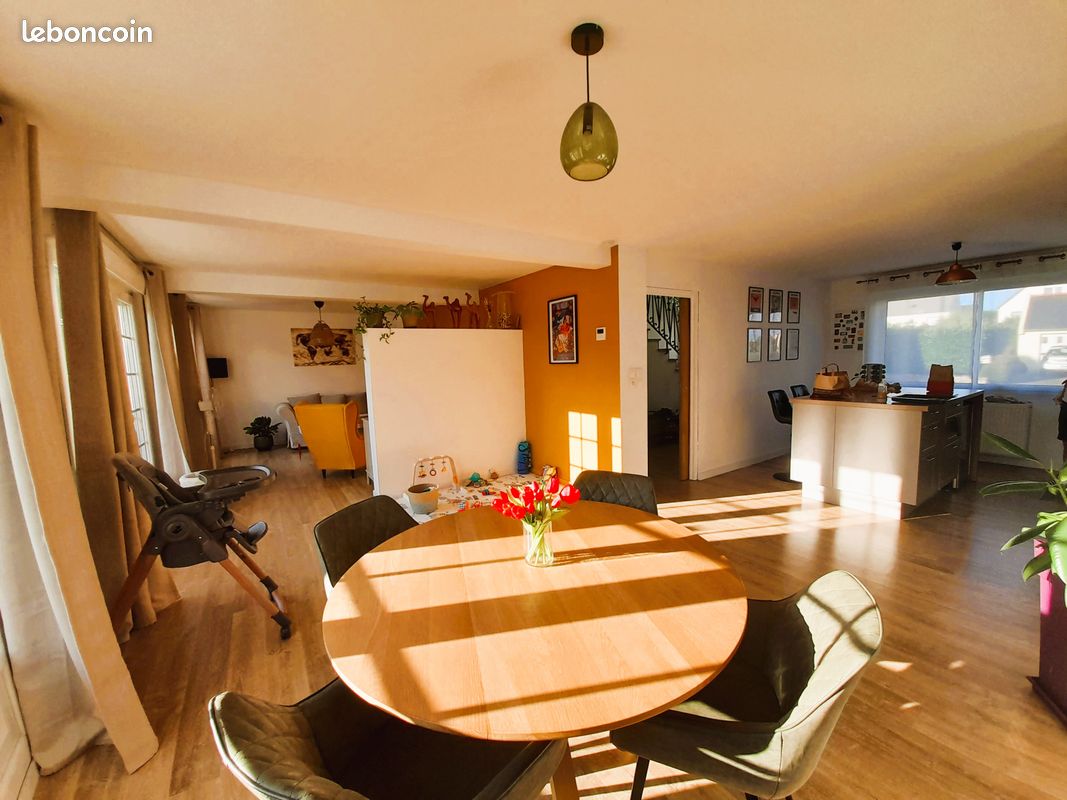 Maison 4 pièces 122 m² · à Saint-Divy · 122 m² · 284 999 €