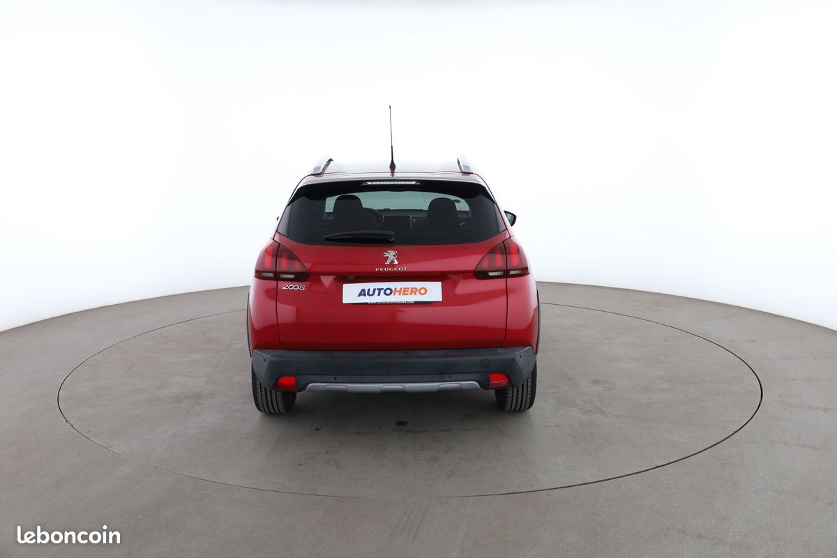 Peugeot 2008 1.2 PureTech Allure EAT6 110 ch (image 12)