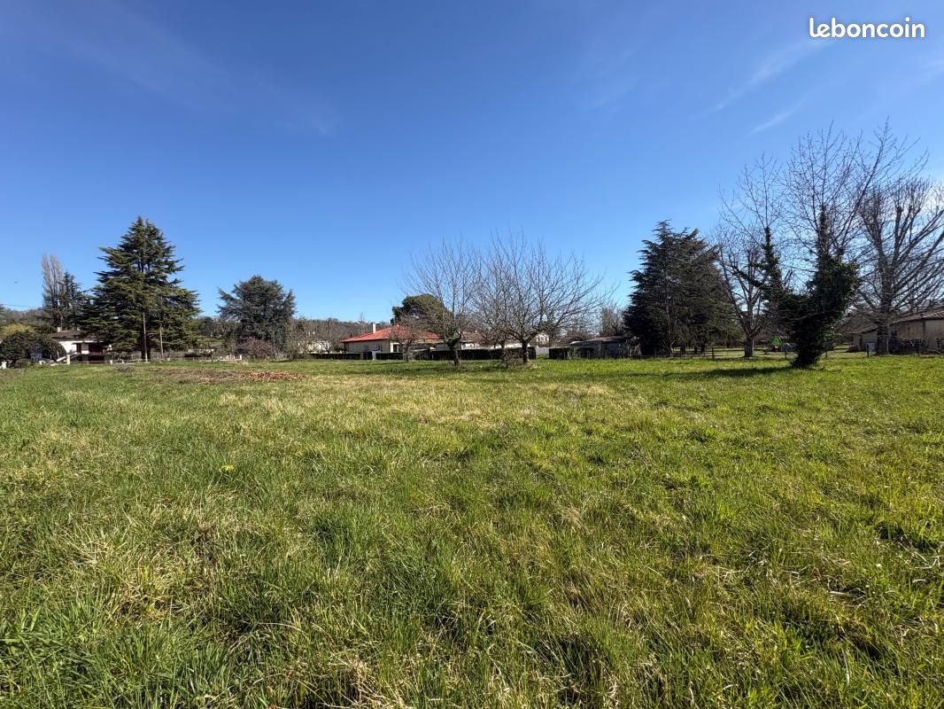 Terrain 800 m² Port Sainte Foy Et Ponchapt · à Port-Sainte-Foy-Et-Ponchapt · 30 000 €
