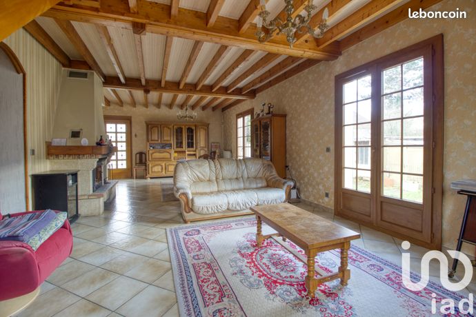 Propriété 7 pièces 135 m²