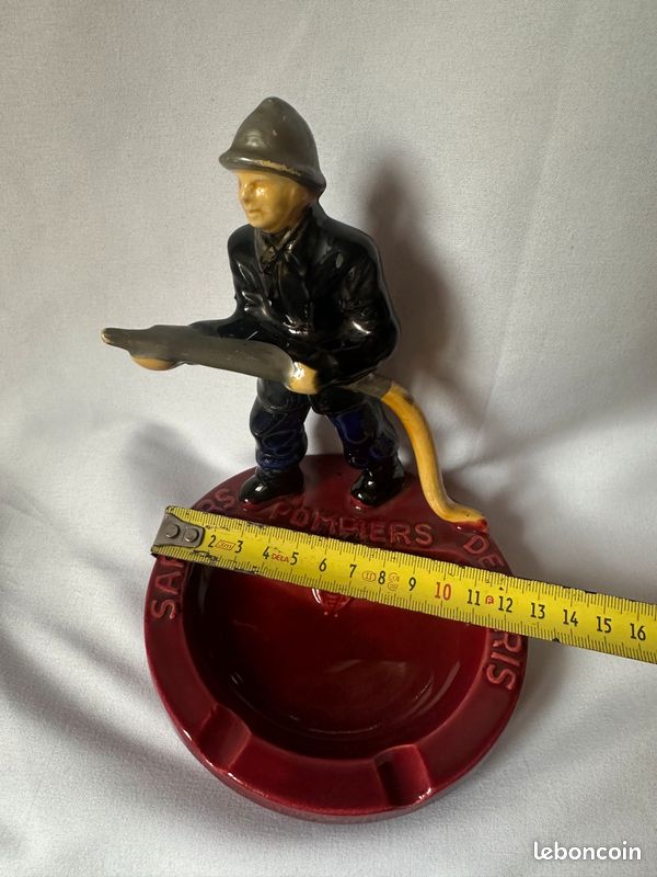 ANCIEN CENDRIER PUBLICITAIRE en faience vintage SAPEURS POMPIERS de PARIS (image 10)