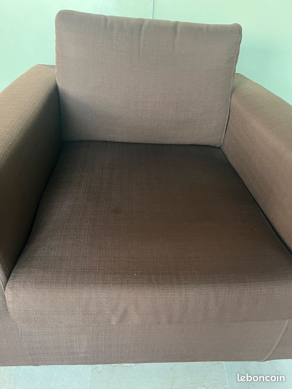 Fauteuil individuel large assise en tissu marron (image 5)