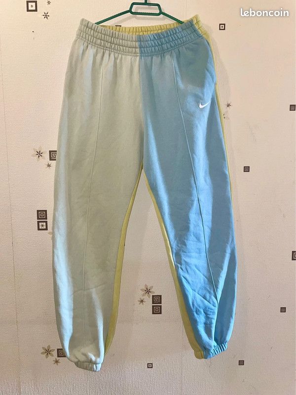 Survet Nike Orange Pastel Pull Nike Jaune Pastel Tech Fleece Sweat