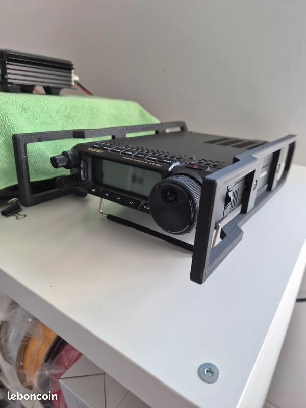 Rails de protection Yaesu FT891 (image 2)