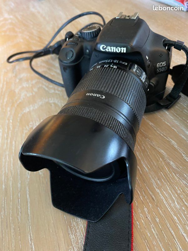 Appareil Photo Reflex Canon EOS 550D – 18 Mégapixels, état Correct (occasion)