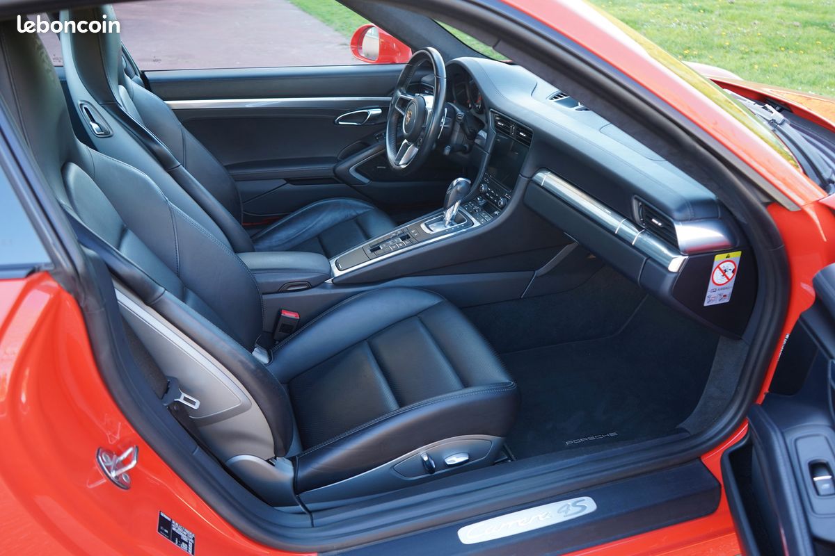 Porsche 991.2 Carrera 4S PDK Orange Lava Intérieur Full Cuir Noir Toit Ouvrant électrique Pack Chrono Sport Plus Echappement Sport à valves Bose Carplay (image 8)